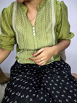 lovelygirl4567 online show from 04/26/26, 04:59