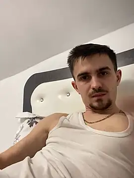 Snapshot of Demonpull69 chatting on 02/10/26, 04:11 Demonpull69 online show from 02/10/26, 04:11