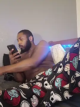 Snapshot of Caliclysm chatting on 11/26/25, 05:19 Caliclysm online show from 11/26/25, 05:19