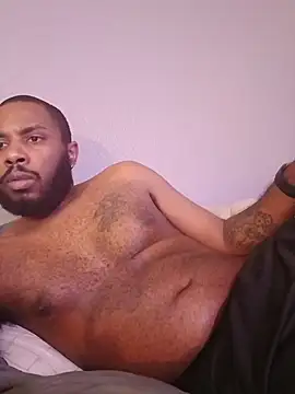 Snapshot of Caliclysm chatting on 12/01/25, 12:04 Caliclysm online show from 12/01/25, 12:04