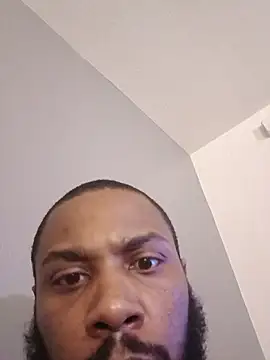 Snapshot of Caliclysm chatting on 12/01/25, 01:38 Caliclysm online show from 12/01/25, 01:38