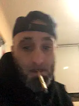 josueswvillaA1 online show from 11/18/25, 10:47