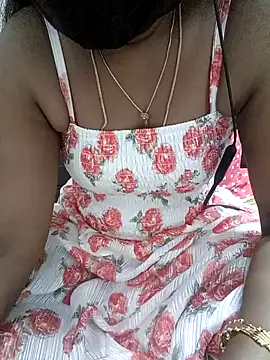 Snapshot of Tamil_Vishalini chatting on 01/16/25, 10:10 Tamil Vishalini online show from 01/16/25, 10:10