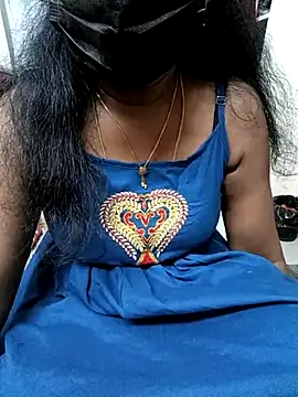 Snapshot of Tamil_Vishalini chatting on 02/16/25, 08:00 Tamil Vishalini online show from 02/16/25, 08:00