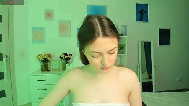 MiaVixxen online show from 09/22/25, 03:52