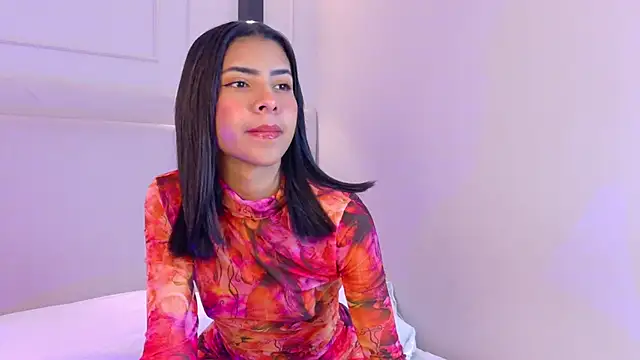 Snapshot of NaomiKlarc chatting on 01/08/26, 11:45 NaomiKlarc online show from 01/08/26, 11:45