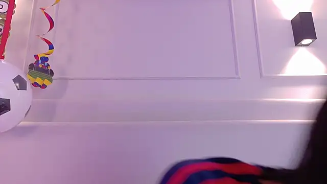 NaomiKlarc online show from 06/18/26, 11:36