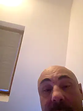 Snapshot of Insaneman1 chatting on 02/19/26, 04:25 Insaneman1 online show from 02/19/26, 04:25