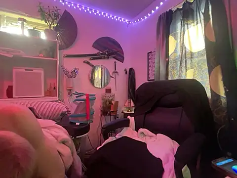 Trystan Spellman online show from 05/01/26, 01:48