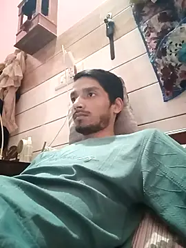 Snapshot of Tarun_0026 chatting on 10/22/25, 03:01 Tarun 0026 online show from 10/22/25, 03:01