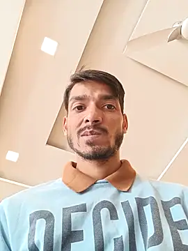 Snapshot of Tarun_0026 chatting on 02/19/26, 10:00 Tarun 0026 online show from 02/19/26, 10:00
