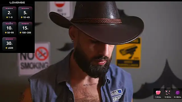 Snapshot of HairyRobxxx chatting on 10/22/25, 05:56 HairyRobxxx online show from 10/22/25, 05:56