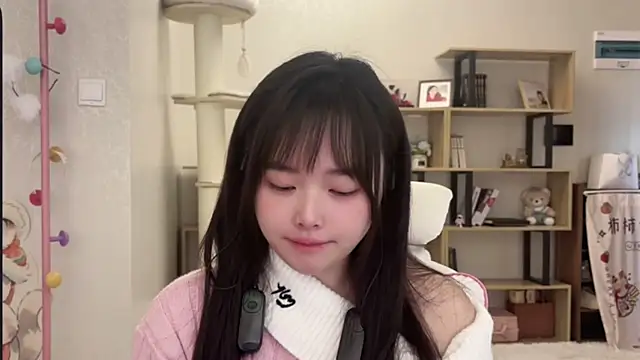 Chenjing0 online show from 12/15/25, 04:17