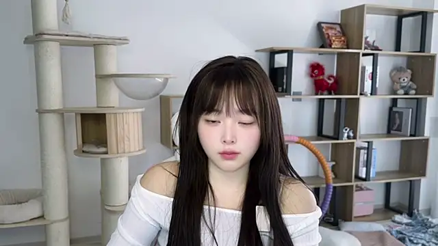 Chenjing0 online show from 04/24/26, 04:48