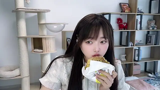 Chenjing0 online show from 04/26/26, 04:10