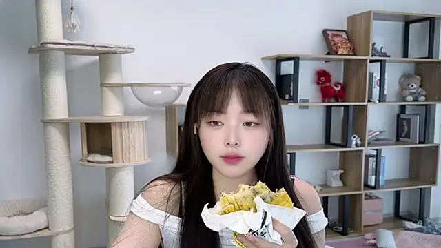 Chenjing0 online show from 05/01/26, 05:01