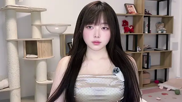 Chenjing0 online show from 05/12/26, 12:13