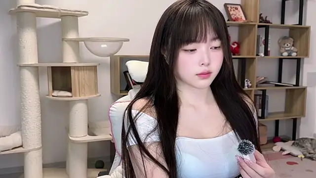 Chenjing0 online show from 05/14/26, 12:12