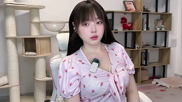 Chenjing0 online show from 05/15/26, 12:12