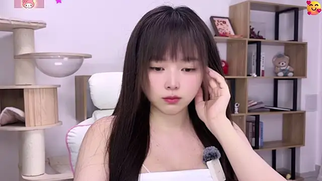 Chenjing0 online show from 06/12/26, 12:37