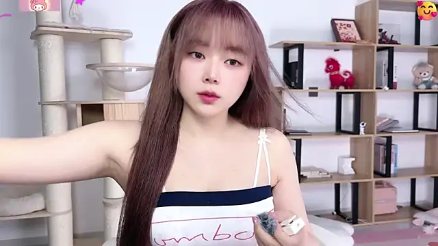 Chenjing0 online show from 06/23/26, 12:36