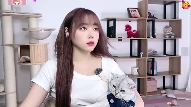 Chenjing0 online show from 06/24/26, 12:37