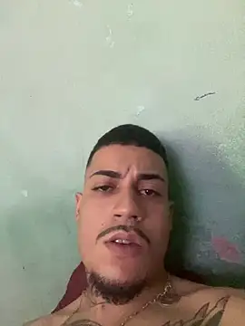 Snapshot of TiagopirocudoMG chatting on 02/26/25, 02:36 TiagopirocudoMG online show from 02/26/25, 02:36