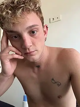 verici34 online show from 11/04/25, 07:07