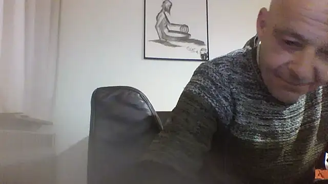 horndude187187 online show from 01/06/25, 06:52