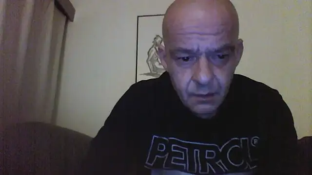 horndude187187 online show from 01/15/25, 09:51