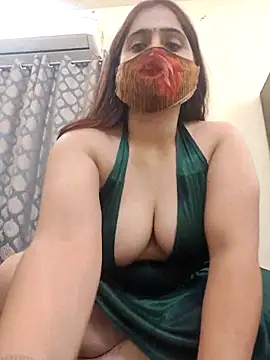 shreya1765 online show from 10/30/25, 10:49