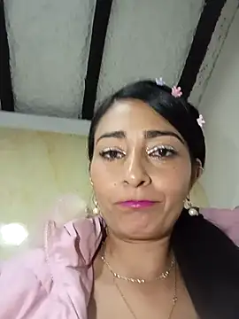 BELLA--26 online show from 02/11/25, 10:39