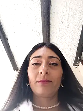 BELLA--26 online show from 03/07/25, 07:27