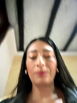 BELLA--26 online show from 10/04/25, 02:48