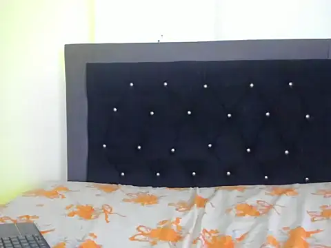 violetadumsper online show from 11/21/25, 03:49