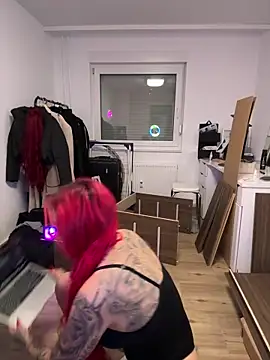 Snapshot of Mia-Fuchs chatting on 01/15/26, 03:05 Mia-Fuchs online show from 01/15/26, 03:05