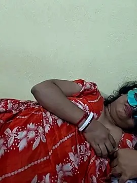 Snapshot of _MilkyBar chatting on 07/21/26, 05:59 MilkyBar online show from 07/21/26, 05:59