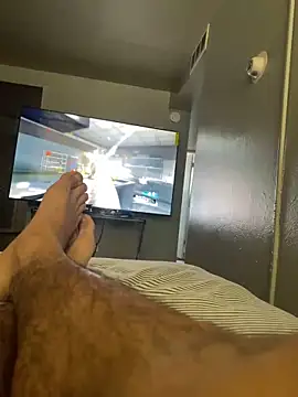 Snapshot of leisurelycriminal chatting on 09/26/25, 05:50 leisurelycriminal online show from 09/26/25, 05:50