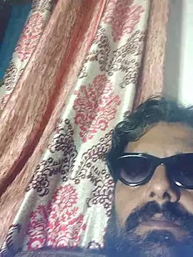 Snapshot of MAGNETICDADDY8 chatting on 01/15/26, 07:17 MAGNETICDADDY8 online show from 01/15/26, 07:17