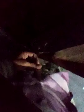 Snapshot of xLoveer chatting on 12/05/25, 06:04 xLoveer online show from 12/05/25, 06:04