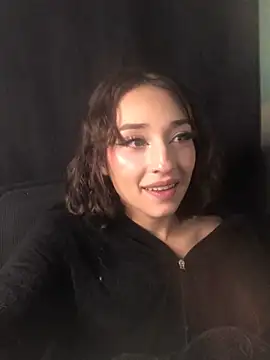 Snapshot of NickiYoung chatting on 01/21/25, 08:19 NickiYoung online show from 01/21/25, 08:19