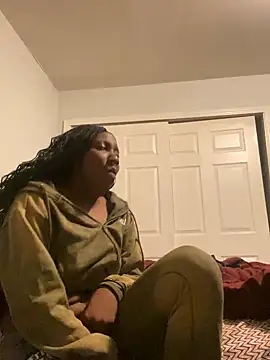 Snapshot of Yoshibaby2670 chatting on 02/18/25, 10:49 Yoshibaby2670 online show from 02/18/25, 10:49