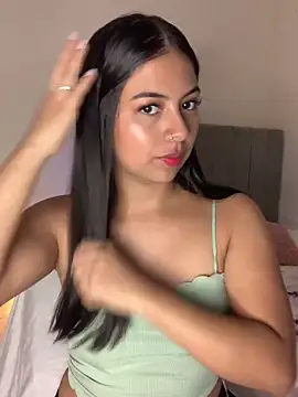 Julii- online show from 03/01/25, 05:05