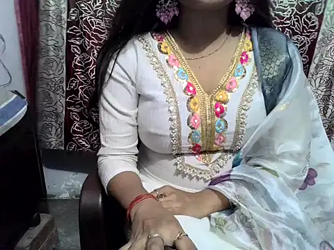 SIYA MAVI online show from 06/09/26, 02:34