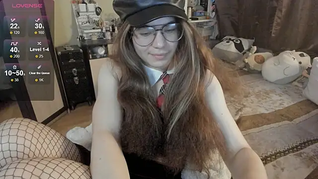 Snapshot of alexiamaleax chatting on 11/10/25, 02:43 alexiamaleax online show from 11/10/25, 02:43