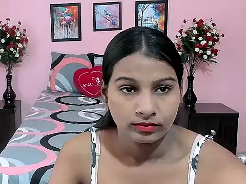 Snapshot of Melis_Sandra chatting on 10/24/25, 03:47 Melis Sandra online show from 10/24/25, 03:47