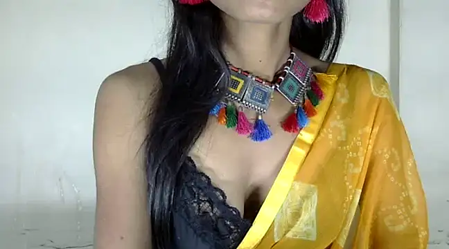 Snapshot of Ruhi_patel1 chatting on 01/07/25, 05:43 Ruhi patel1 online show from 01/07/25, 05:43