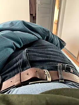 Pierre22000 online show from 12/16/25, 02:22