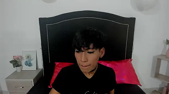 Snapshot of Natasha69 chatting on 01/05/25, 03:11 Natasha69 online show from 01/05/25, 03:11