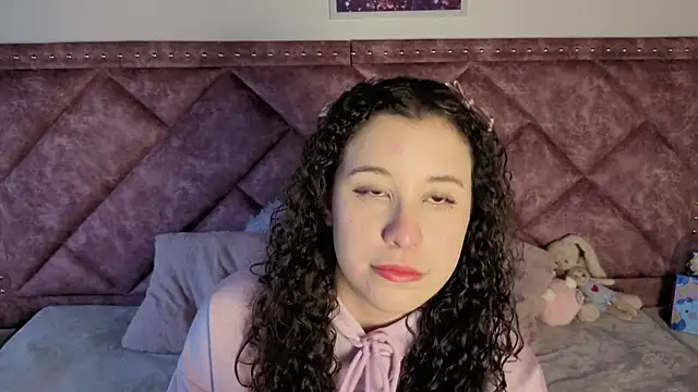 Charlotte  Miller online show from 09/10/25, 11:43